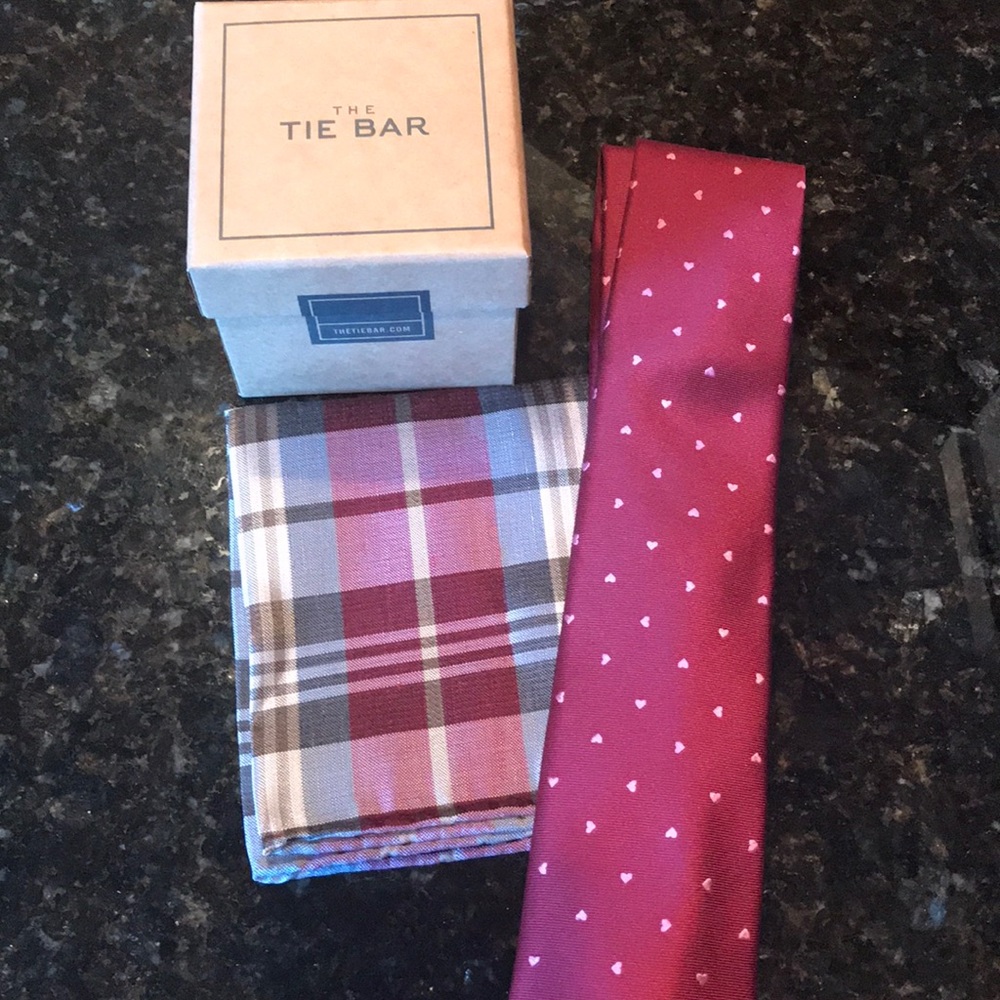 The Tie Bar burgundy set - brand new